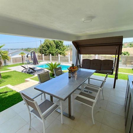 Villa Liana , Private Villa With Pool And Garden Vergia ภายนอก รูปภาพ