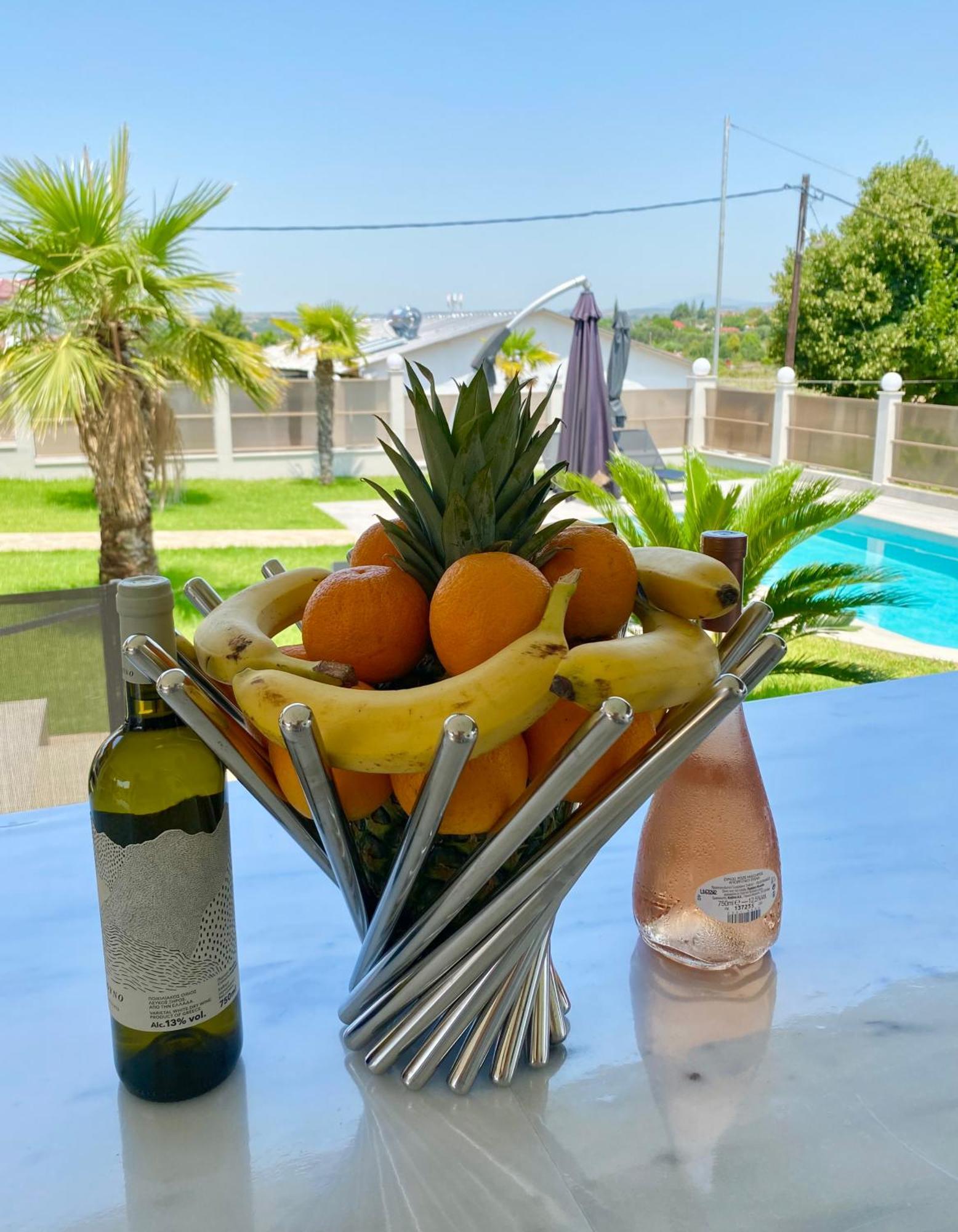 Villa Liana , Private Villa With Pool And Garden Vergia ภายนอก รูปภาพ