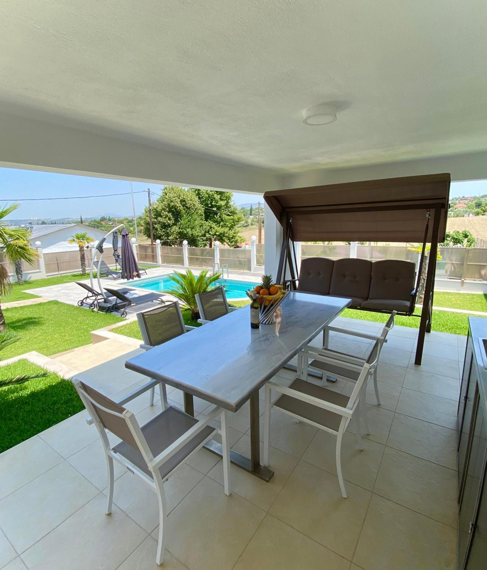 Villa Liana , Private Villa With Pool And Garden Vergia ภายนอก รูปภาพ